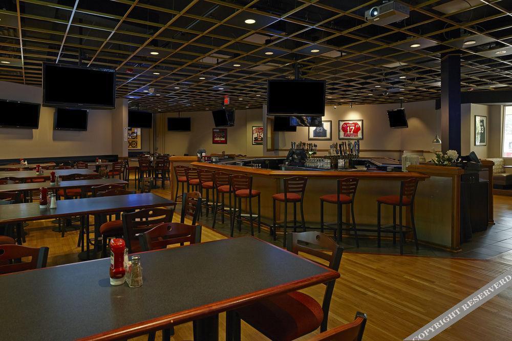 Готель Hilton Raleigh North Hills Екстер'єр фото